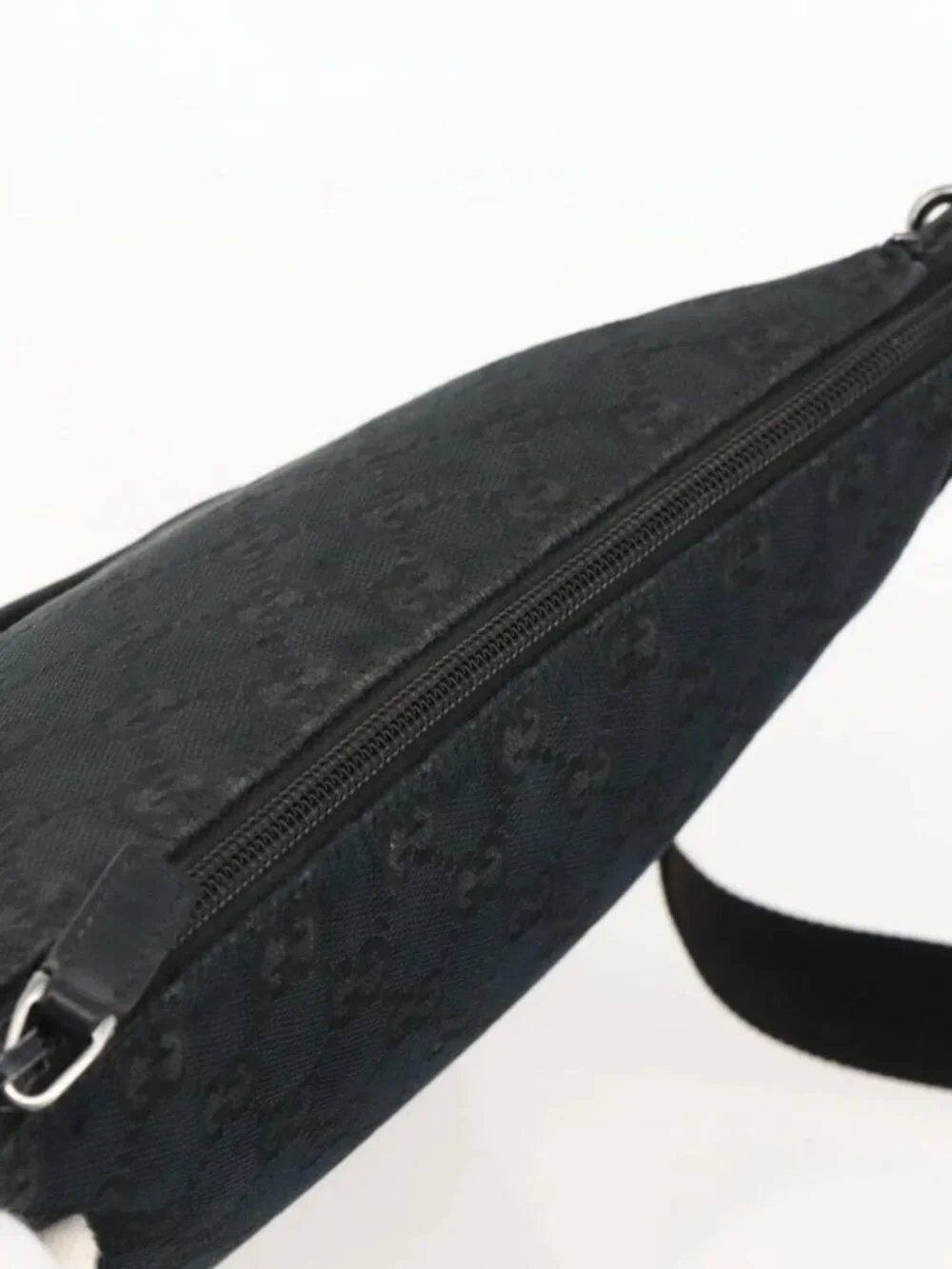 GUCCI GG Canvas Shoulder Bag Black Silver 145357 Auth 175338